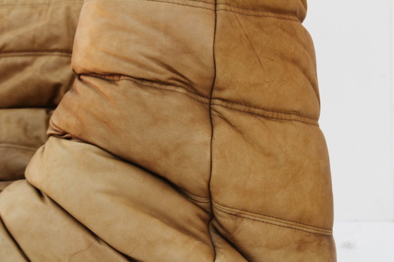 Image 1 of Poltrona angolare vintage Togo in pelle cognac di Michel Ducaroy per Ligne Roset