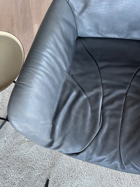 Image 1 of Leya Cocktail Wingchair + poef Freifrau - Grijs leer 