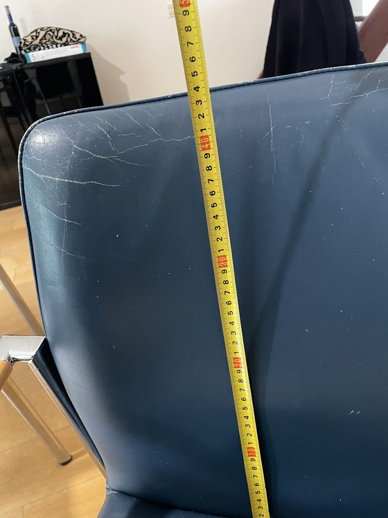 Image 1 of Leolux tafel en stoelen 