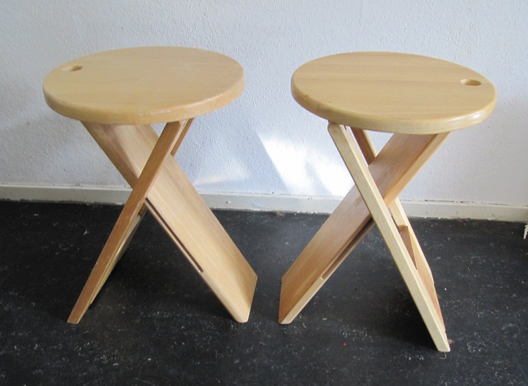 2x TS folding stool by Roger Tallon, Adrian Reed, 70s | €135 | Whoppah