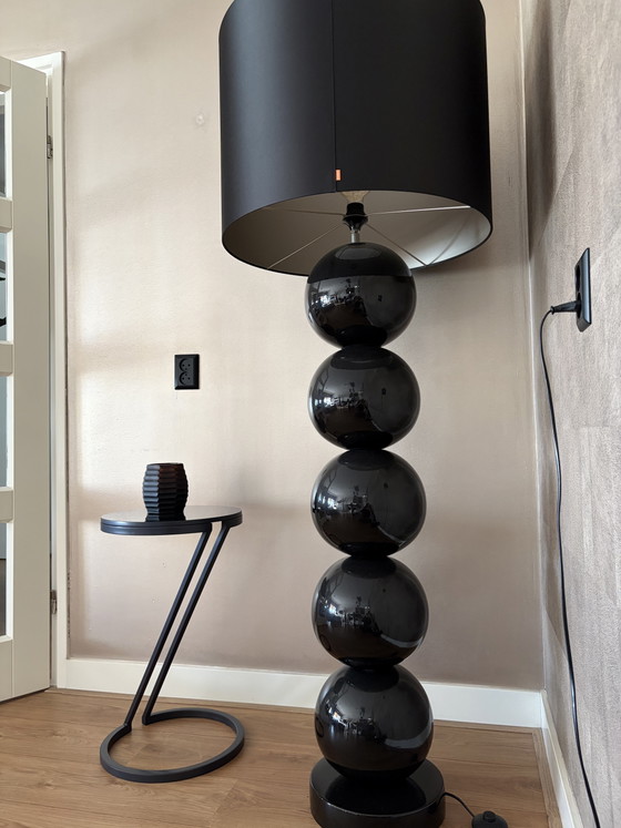 Stout Lighting Milano Stehleuchte Schwarz-Champagner Eric Kuster – Stout verlichting, Stehleuchten, Porcelain (photo 3 of 15)