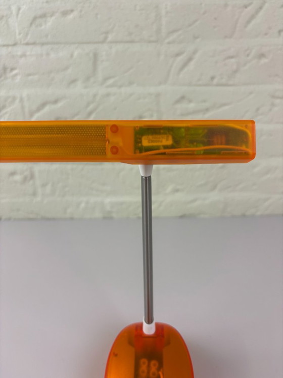 Image 1 of Lampe de table vintage Artemide Microlight Design – Ernesto Gismondi (années 90)