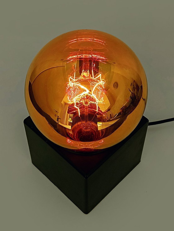 Image 1 of Philips cube table lamp gold