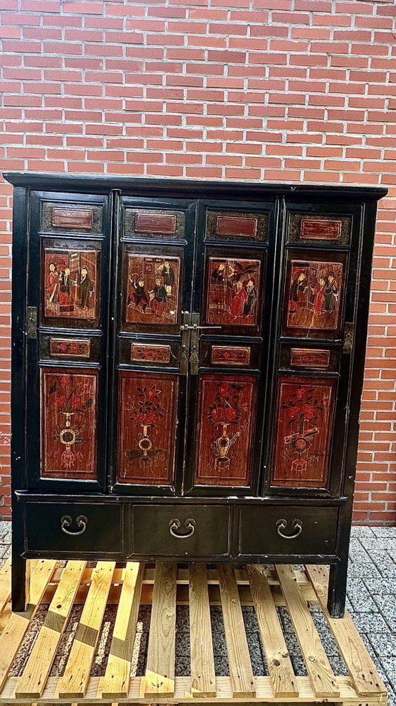 Handgemaakte Chinese Lakkast – Met Rijke Historie (2e Eigenaar) – Ladekasten, Wood (photo 2 of 8)