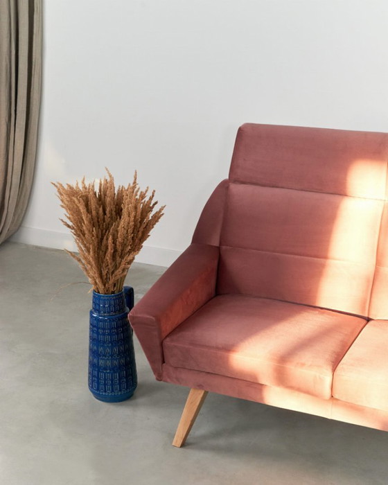 Image 1 of Divano Mandal rosa, design scandinavo