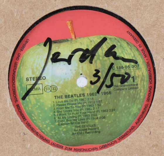 Image 1 of Oliver Jordan (1958) - Portret van George Harrison - 2005 - Olieverf op een LP - 43 x 43 cm