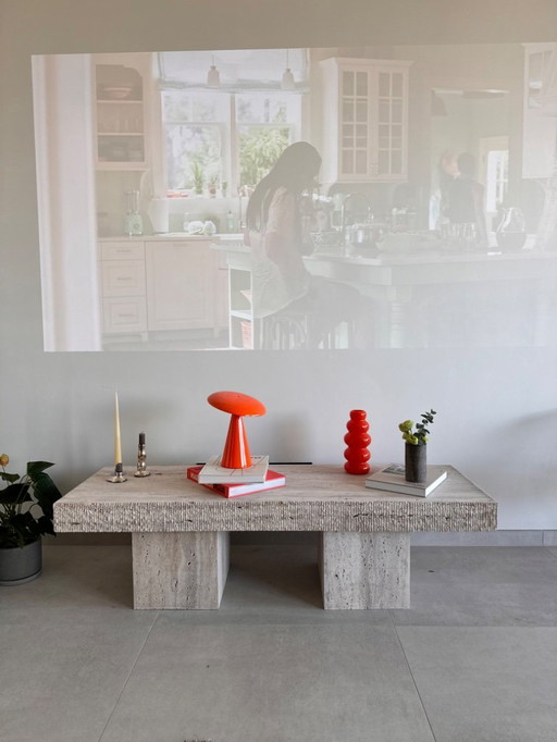 Mesa de centro de travertino robusto