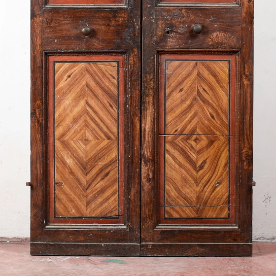 Double Porte Faux Bois avec Fermeture et Décor Laqué Frontal – Porte-plantes, Klassiek (photo 5 of 5)