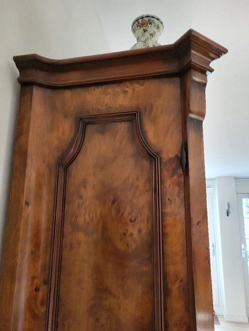 Classic Italian glass and beverage cabinet
