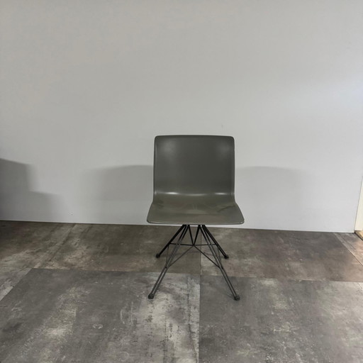Sara set da 6 – Bert Plantagie, eetkamerstoelen (photo 2 of 5)