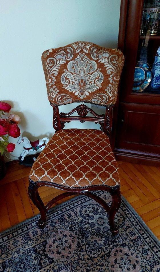 Image 1 of Prachtig paar antieke stoelen in neorococo-stijl, gerestaureerd en opnieuw bekleed.