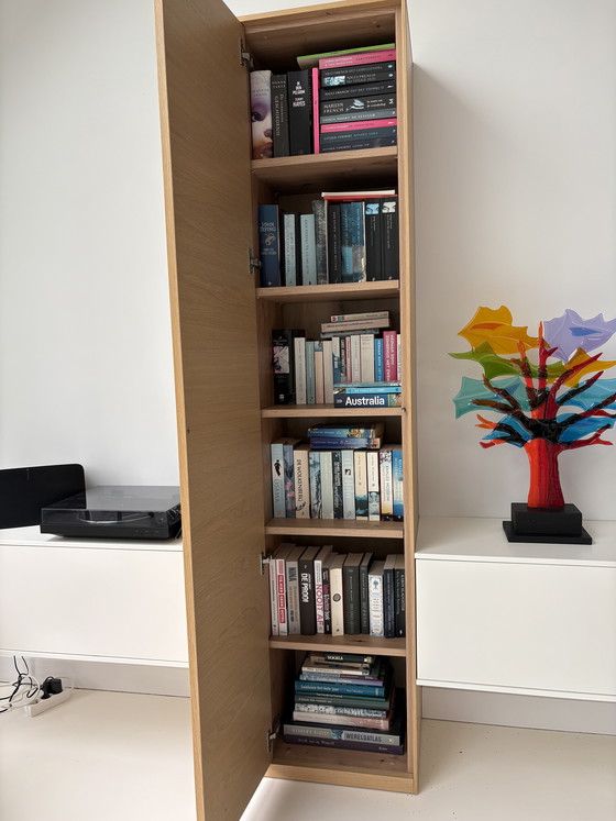 Image 1 of Armoire murale de rangement pour intérieur contemporain