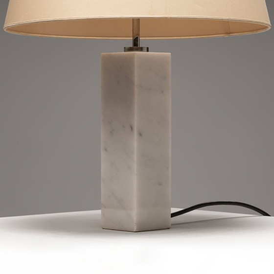 Lampada da tavolo modello 180 in marmo, disegnata da Florence Knoll per Knoll Inc., USA, anni '60. (photo 6 of 12)