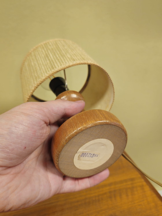 Image 1 of Due lampade da comodino in legno vintage, lampade da tavolo, lampade, luci