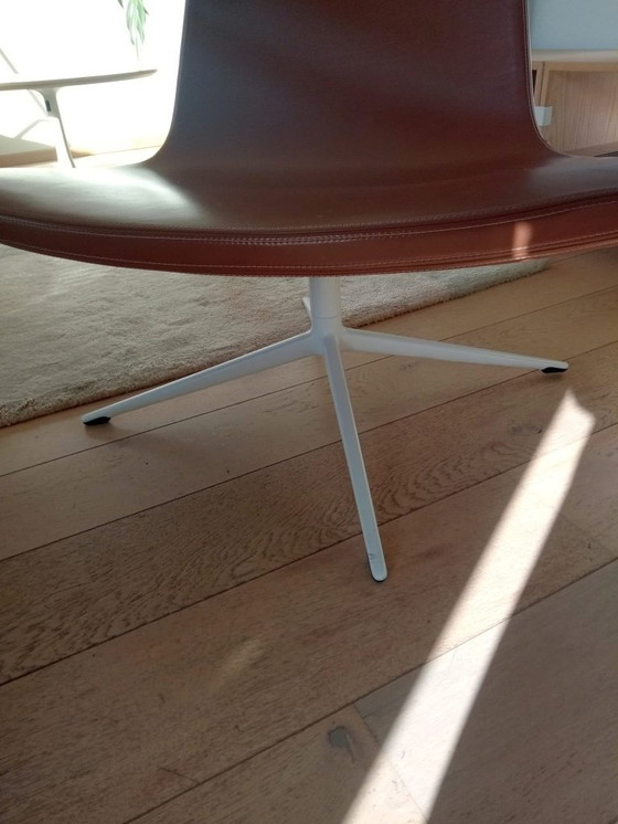 Image 1 of Poltrona girevole Ray in pelle marrone ~ condizioni perfette