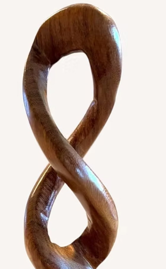 Image 1 of Statua in legno intagliata a mano