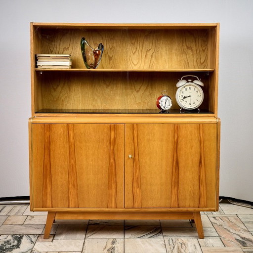 Vitrina de Hubert Nepožitek & Bohumil Landsman para Jitona, años 60