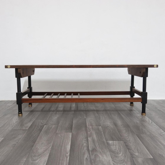 Image 1 of Mesa de centro de madera de los años 60, diseño moderno