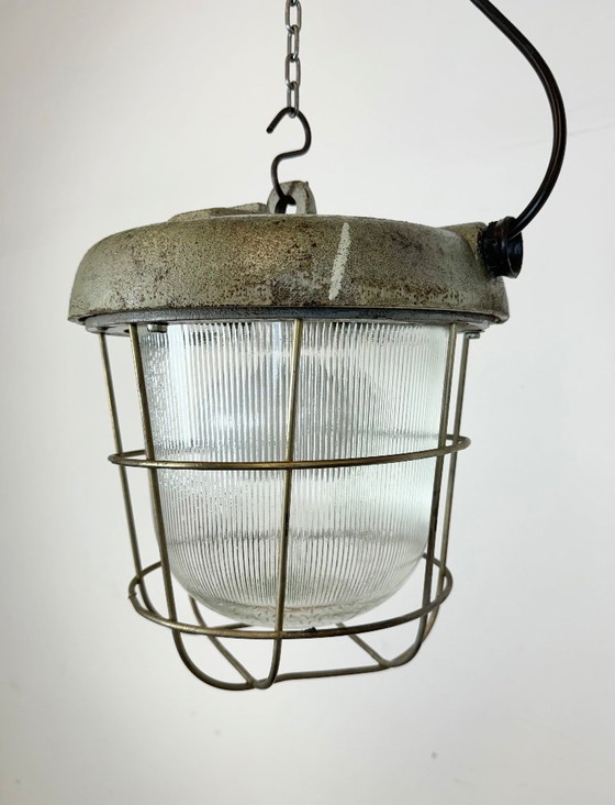 Image 1 of Lampada a sospensione industriale in ghisa a gabbia, anni '60