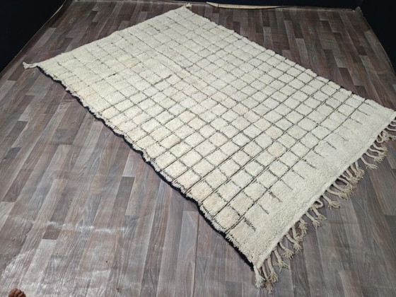 Image 1 of Berber rug in natural wool 270cmx170cm 