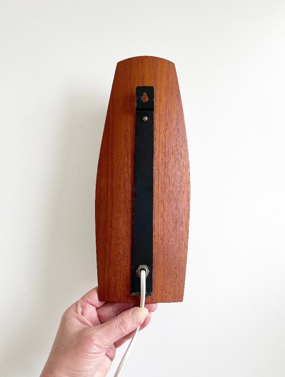 Image 1 of Applique murale moderne du milieu du siècle, design scandinave vintage en teck