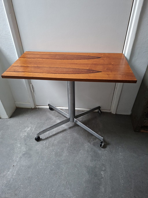 Vintage TV-Tisch aus Palisanderholz und Chrom