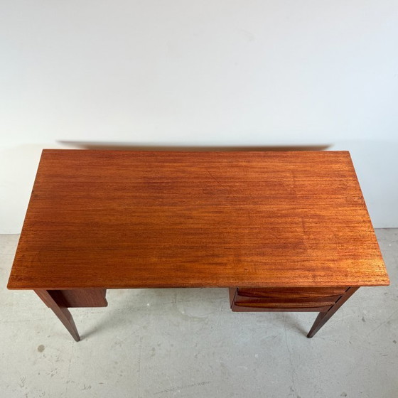 Image 1 of Vintage teak bureau in Scandinavische stijl