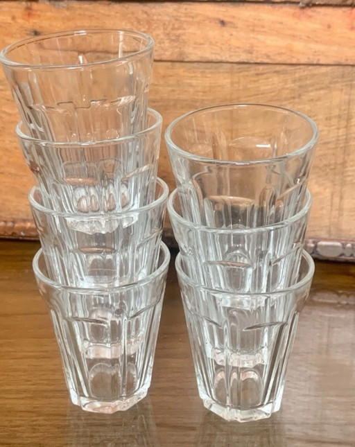 7 authentieke kleine bistrotglazen 1950 - 1970 - Baccarat-geïnspireerd - genummerd en gemerkt Frankrijk