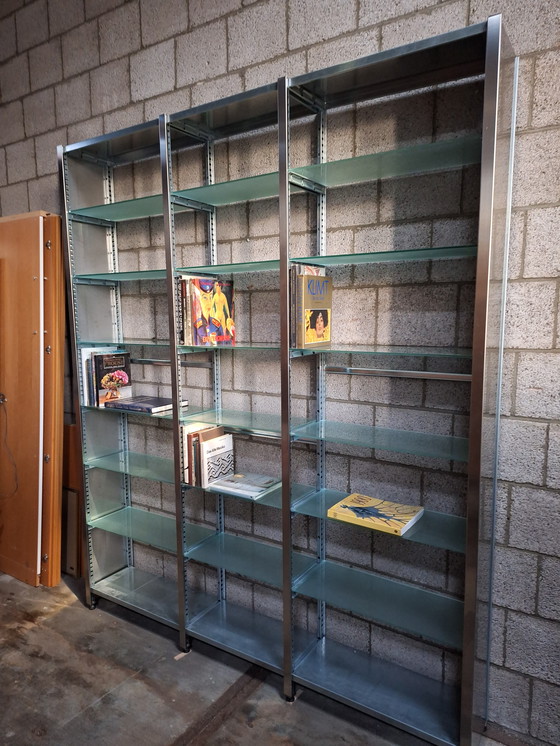 Image 1 of Libreria in acciaio inox con ripiani in vetro