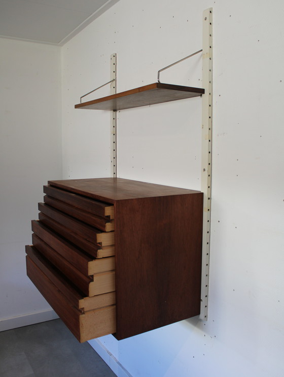 Image 1 of Vintage modular wall system by Poul Cadovius