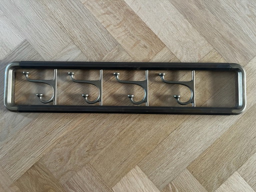 Art Deco Wandkleiderständer