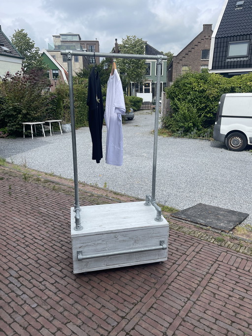 Portant à vêtements industriel 200,00 €