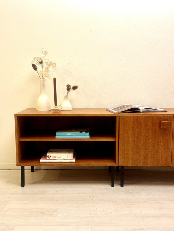 Image 1 of Buffet vintage en teck des années 1960/70