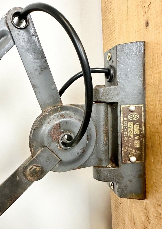 Image 1 of Lampada da parete industriale grigia a forbice di Elektroinstala, anni '60
