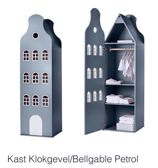 Schrank eines Hauses Glockengiebel/Glockenförmiger Benzin