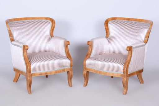 Set of Two Restored Biedermeier Armchairs, Oak, Spruce, Walnut, Austria, 1830s – fauteuils, Textile, Wood
