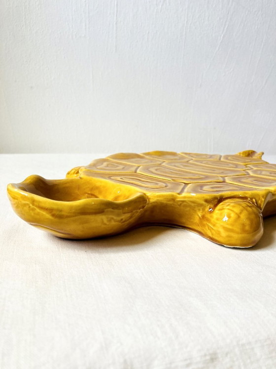Large mustard yellow earthenware turtle dish, vintage 1950s-1970s – Table accessories, Ceramic (photo 7 of 12)
