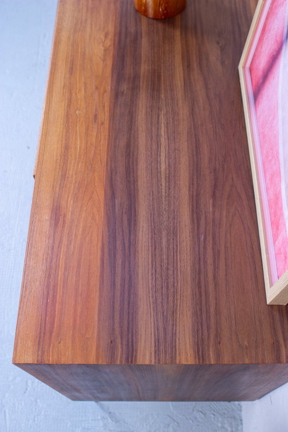 Image 1 of Cassettiera/credenza vintage in teak, stile danese, metà del secolo scorso, anni '60.