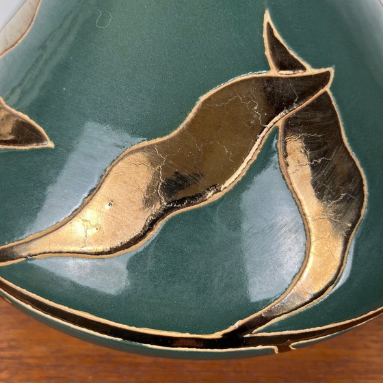 Image 1 of Vaso vintage in ceramica smaltata verde e oro
