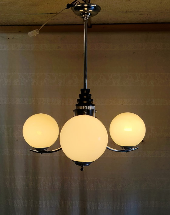 Lampadario Art Déco in metallo, legno e globo in vetro opalino - Anni '40/'50 – Glass (photo 3 of 10)