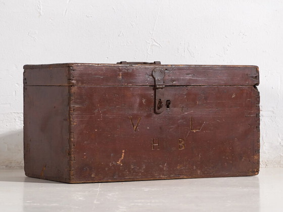 Malle ancienne grenat (c.1900) #9 – Commodes, Rustic (photo 13 of 40)