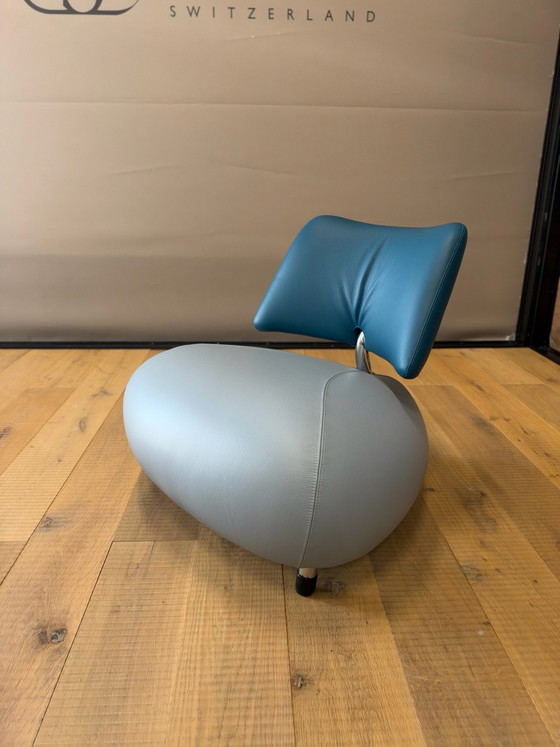 Leolux Pallone Pa armchair Heaven Teal blue leather (photo 2 of 7)
