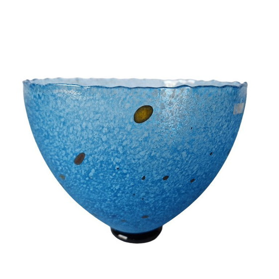 Image 1 of Kosta Boda - "Chicko" schaal van Bertil Vallien - Gesigneerd