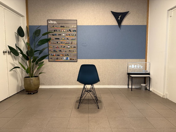 Vitra | Eames | DSR | Azul Marino | 1 unidad – Sillas de comedor, Metal, Plástico (photo 5 of 9)