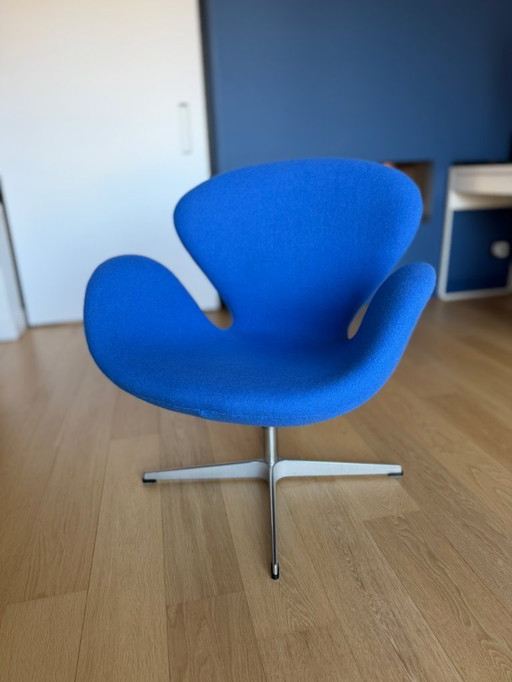 Sedia Swan di Fritz Hansen