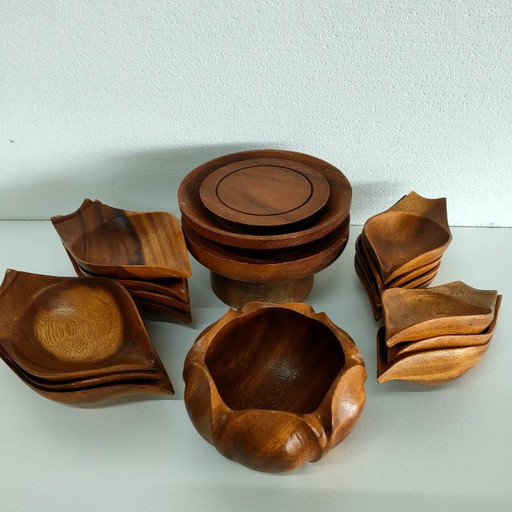 Vintage-Vorspeisenschale aus Holz in Form einer Lotusblume (Vorspeisenschalen)
