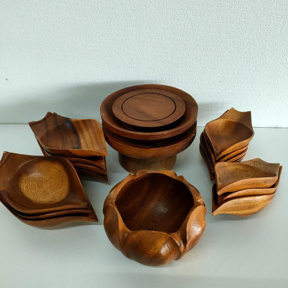 Image 1 of Vintage wooden 'Lotus Flower' appetizer server (appetizer dishes)