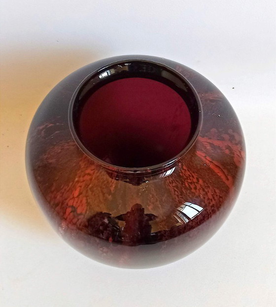 Image 1 of Jarrón de vidrio soplado rojo carmín años 50 Altura 26 cm