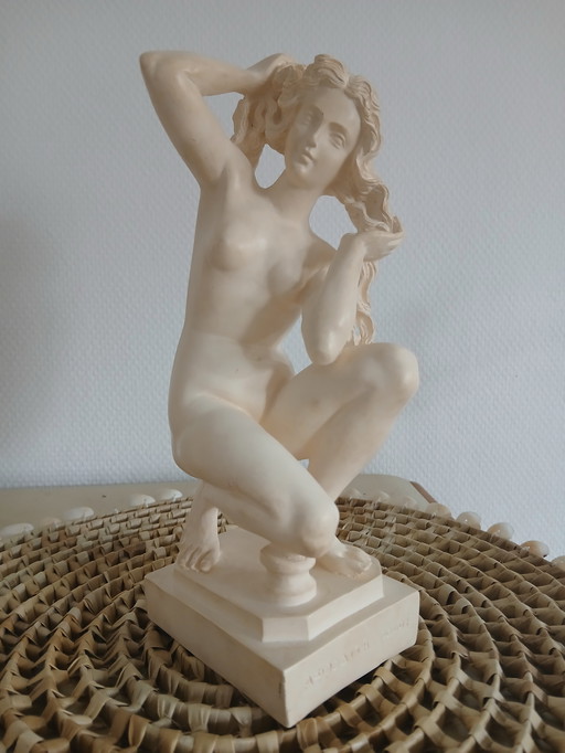Statue 