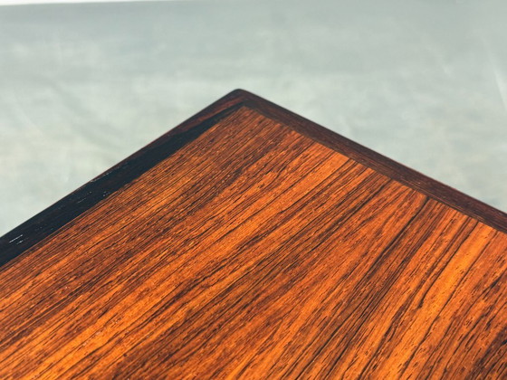 Image 1 of Mesa auxiliar danesa de palisandro de mediados de siglo, década de 1960